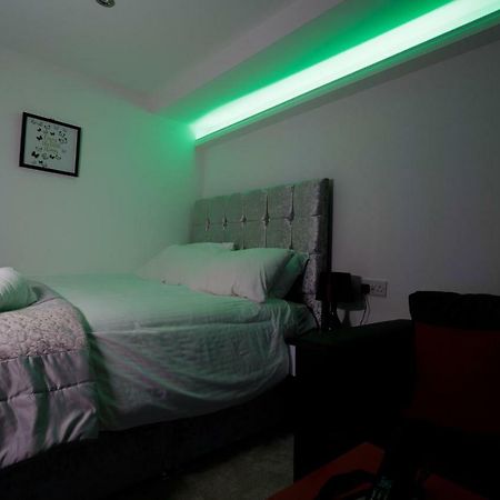 Clifton Bespoke Serviced Apartments Leeds  Exterior photo